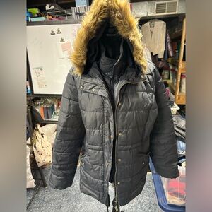 Time and Tru. Women’s winter jacket. Size large.